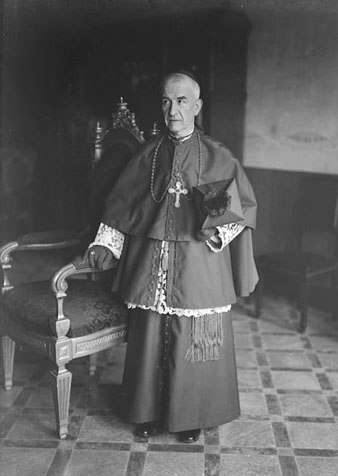 El bisbe de Girona Josep Cartañà Inglés, 1934