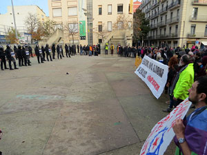 Manifestació antifeixista per un acte polític de la plataforma Borbònia amb el suport de Vox, a la plaça de l'U d'octubre del 2017