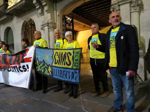 Concentració a la plaça del Vi per la llibertat dels presos polítics, amb Cims per la Llibertat
