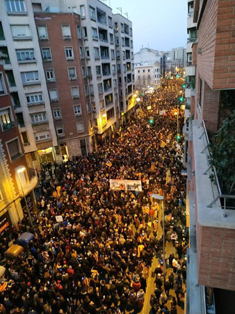 La manifestació al carrer de Barcelona