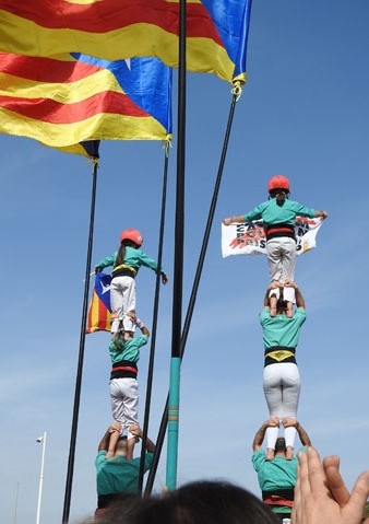 Els pilars dels castellers de Vilafranca durant l'acte