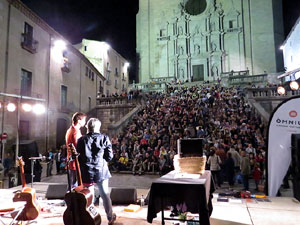 Diada Nacional 2015. Concert a les escales de la Catedral