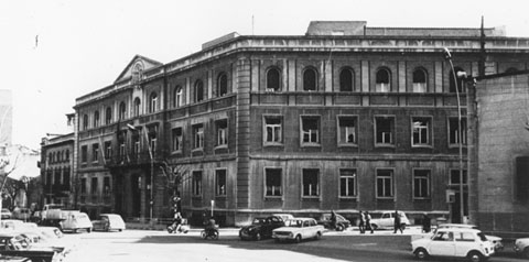 L'edifici del Govern Civil a la Gran Via de Jaume I. 1975