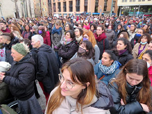 Commemoració del Dia de la Dona 2022 a la plaça de l'U d'octubre de 2017