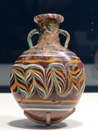 Flascó. Vidre de colors. Regne Nou, Ca. 1550-1069 aC. Gurob