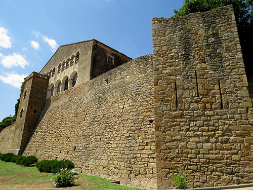 Muralla i torres quadrades d'Ullastret