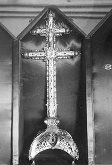 La Vera Creu de Besalú, procedent de la canònica i robada el 1899. Ca. 1890