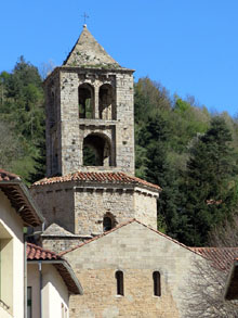 Campanar de l'església del monestir de Sant Pere