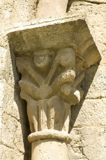 Capitell del monestir de Sant Pere