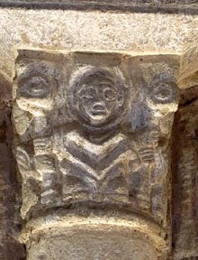 Capitell de la nau de Sant Miquel de Fluvià
