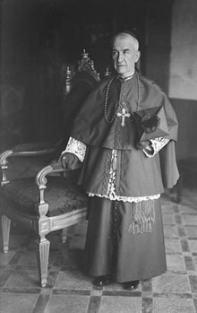 El bisbe de Girona Josep Cartañà Inglés, 1934