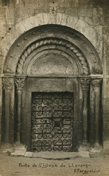 Portalada de l'església de Sant Esteve de Llanars. 1911-1944