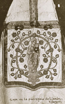 Capa pluvial de la parròquia de Sant Esteve de Llanars. 1911-1936