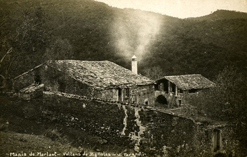 Masia del poble de Merlant, al terme municipal de Porqueres. 1911