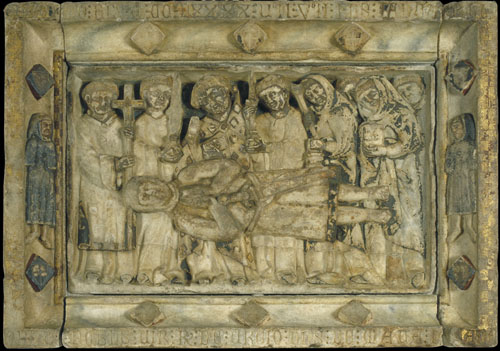 Làpida sepulcral de Ramon d'Urtx (mort el 1297). Últim quart del segle XIII. Talla en marbre amb restes de policromia i daurat amb pa d'or