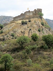Vista de les muralles del castell