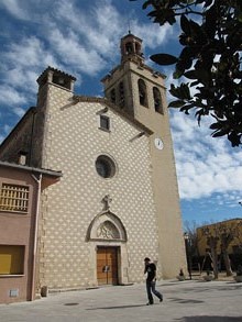 Façana de  l'església de Sant Esteve