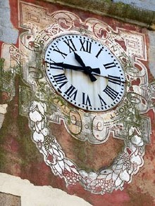 Rellotge del campanar de l'església de Santa Maria de Sils