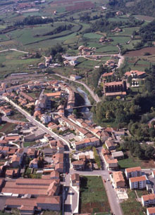 Vista aèria de Sant Joan les Fonts. 1991