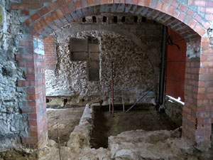 Cases medievals al carrer Ciutadans de Girona. Estudi arqueol&ograve;gic de les restes