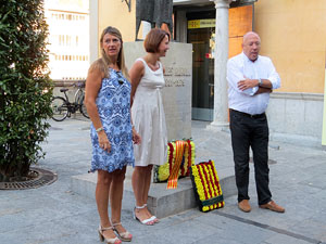 Diada Nacional 2016. Homenatge floral a Carles Rahola a la Rambla de la Llibertat