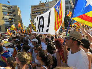 Diada Nacional 2016. Manifestaci&oacute; sotre el lema A punt. Endavant rep&uacute;blica catalana, a Salt