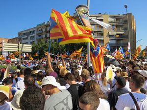 Diada Nacional 2016. Manifestaci&oacute; sotre el lema A punt. Endavant rep&uacute;blica catalana, a Salt