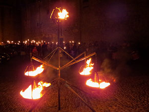 Diada Nacional 2016. X Marxa de Torxes de Girona pels carrers del Barri Vell