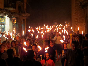 Diada Nacional 2016. X Marxa de Torxes de Girona pels carrers del Barri Vell