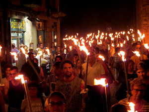 Diada Nacional 2016. X Marxa de Torxes de Girona pels carrers del Barri Vell