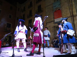 Diada Nacional 2016. X Marxa de Torxes de Girona. Recreaci&oacute; hist&ograve;rica amb el Regiment de Sant Narc&iacute;s i l'actriu Cristina Cervi&agrave;