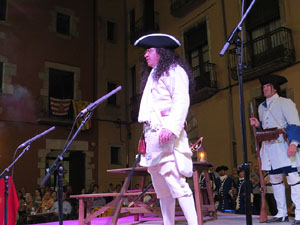 Diada Nacional 2016. X Marxa de Torxes de Girona. Recreaci&oacute; hist&ograve;rica amb el Regiment de Sant Narc&iacute;s i l'actriu Cristina Cervi&agrave;