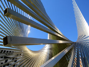 Escultures al carrer. Escultura per a Europa, d'Andreu Alfaro