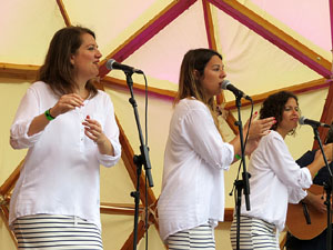 Festivalot 2016. Actuaci&oacute; de Les Anxovetes a la pla&ccedil;a del Pallol