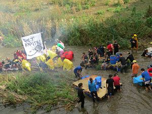 Fires 2016. 5a. Baixada d'Andr&ograve;mines pel riu Onyar del segle XXI