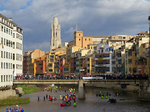Fires 2016. 5a. Baixada d'Andr&ograve;mines pel riu Onyar del segle XXI