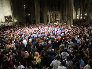 Fires 2016. Castells dins la nau g&ograve;tica de la Catedral de Girona