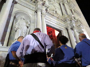 Fires 2016. Castells dins la nau g&ograve;tica de la Catedral de Girona