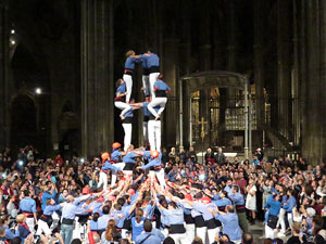 Fires 2016. Castells dins la nau gòtica de la Catedral de Girona