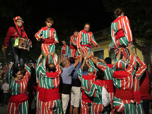 Fires 2016. Els Castells de Vigília a la Rambla de la Llibertat, amb els Marrecs de Salt i la Nova Muixeranga d'Algemesí