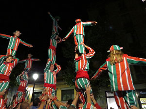 Fires 2016. Els Castells de Vigília a la Rambla de la Llibertat, amb els Marrecs de Salt i la Nova Muixeranga d'Algemesí
