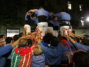 Fires 2016. Els Castells de Vigília a la Rambla de la Llibertat, amb els Marrecs de Salt i la Nova Muixeranga d'Algemesí