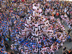 Fires 2016. La Diada Castellera a la plaça del Vi, amb els Marrecs de Salt, els Capgrossos de Mataró i els Minyons de Terrassa