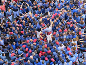Fires 2016. La Diada Castellera a la plaça del Vi, amb els Marrecs de Salt, els Capgrossos de Mataró i els Minyons de Terrassa
