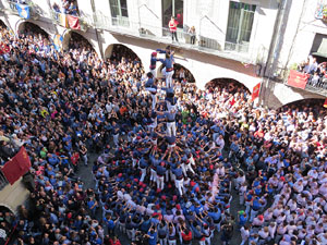 Fires 2016. La Diada Castellera a la plaça del Vi, amb els Marrecs de Salt, els Capgrossos de Mataró i els Minyons de Terrassa