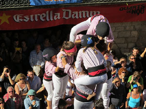 Fires 2016. La Diada Castellera a la plaça del Vi, amb els Marrecs de Salt, els Capgrossos de Mataró i els Minyons de Terrassa