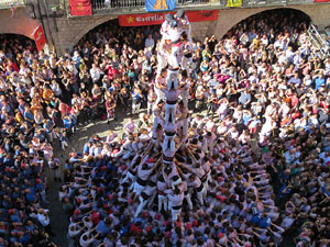Fires 2016. La Diada Castellera a la plaça del Vi, amb els Marrecs de Salt, els Capgrossos de Mataró i els Minyons de Terrassa