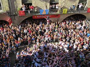 Fires 2016. La Diada Castellera a la plaça del Vi, amb els Marrecs de Salt, els Capgrossos de Mataró i els Minyons de Terrassa