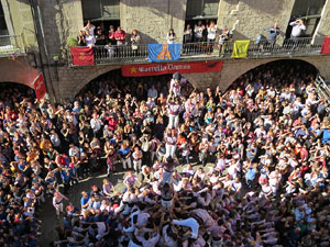 Fires 2016. La Diada Castellera a la plaça del Vi, amb els Marrecs de Salt, els Capgrossos de Mataró i els Minyons de Terrassa