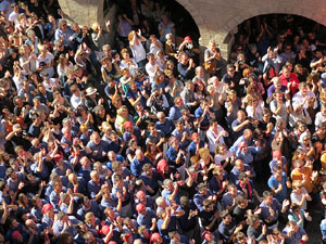 Fires 2016. La Diada Castellera a la plaça del Vi, amb els Marrecs de Salt, els Capgrossos de Mataró i els Minyons de Terrassa